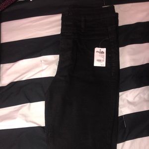 Black skinny jeans